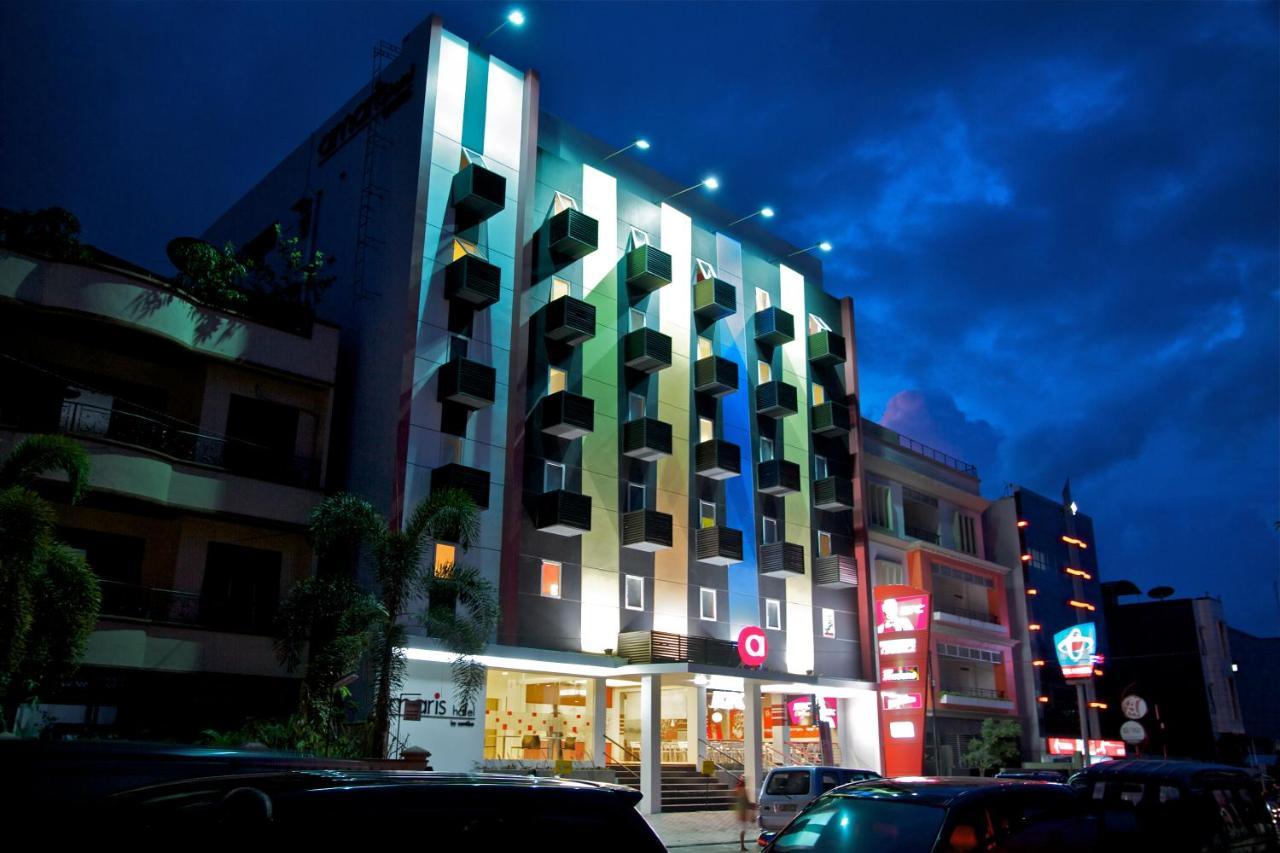 Amaris Hotel Амбон Екстер'єр фото