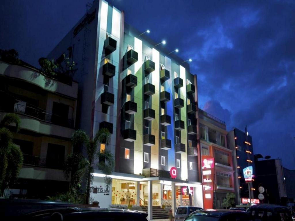 Amaris Hotel Амбон Екстер'єр фото