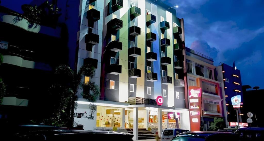 Amaris Hotel Амбон Екстер'єр фото